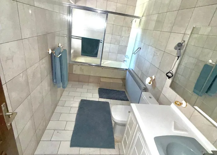 One Bedroom With Two Terraces In An Orchard Mrljane