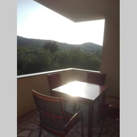 One Bedroom With Two Terraces In An Orchard * Mrljane