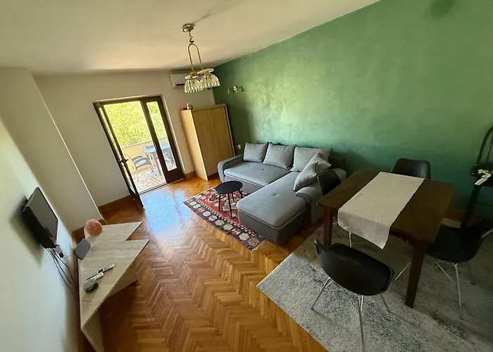 One Bedroom With Two Terraces In An Orchard Appartement Mrljane